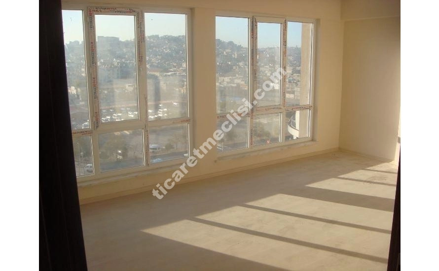GÜL EMLAKTAN SATILIK 3+1 ÇİFT BALKONLU DAİRE_2