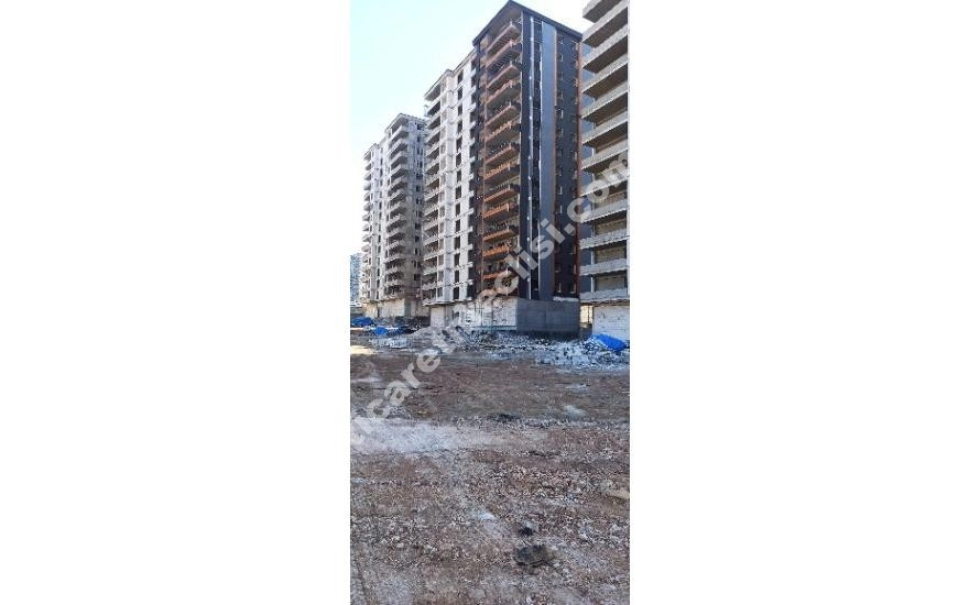 ABDÜLKADİR YÜKSEL DEVLET HASTANESİNİN ARKASINDA SATILIK 3.5+1 DAİRE_13