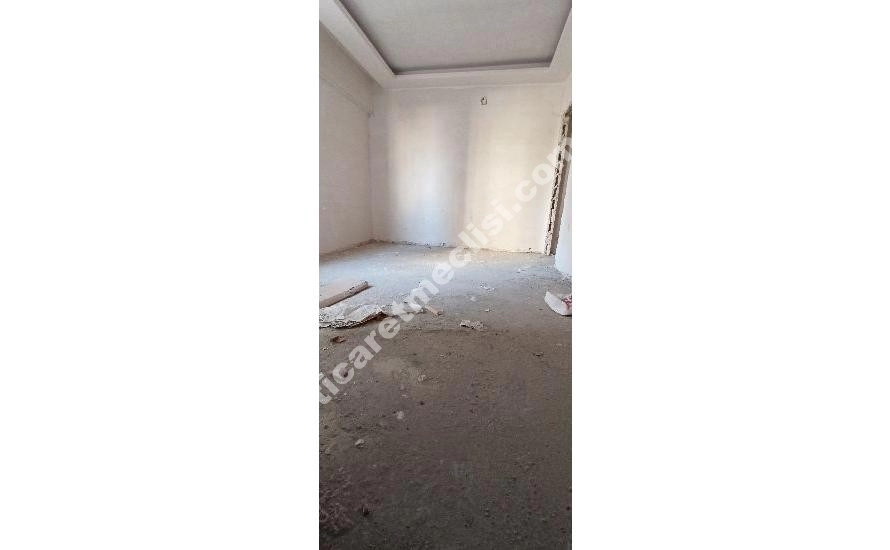 ABDÜLKADİR YÜKSEL DEVLET HASTANESİNİN ARKASINDA SATILIK 3.5+1 DAİRE_2