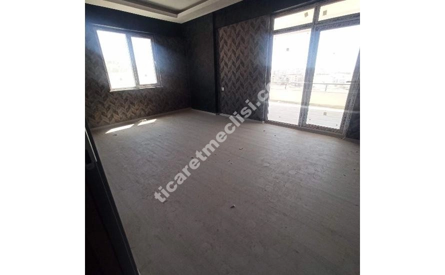 CÜNEYT BÖLGESİNDE 2+1 SATILIK DAİRE_8