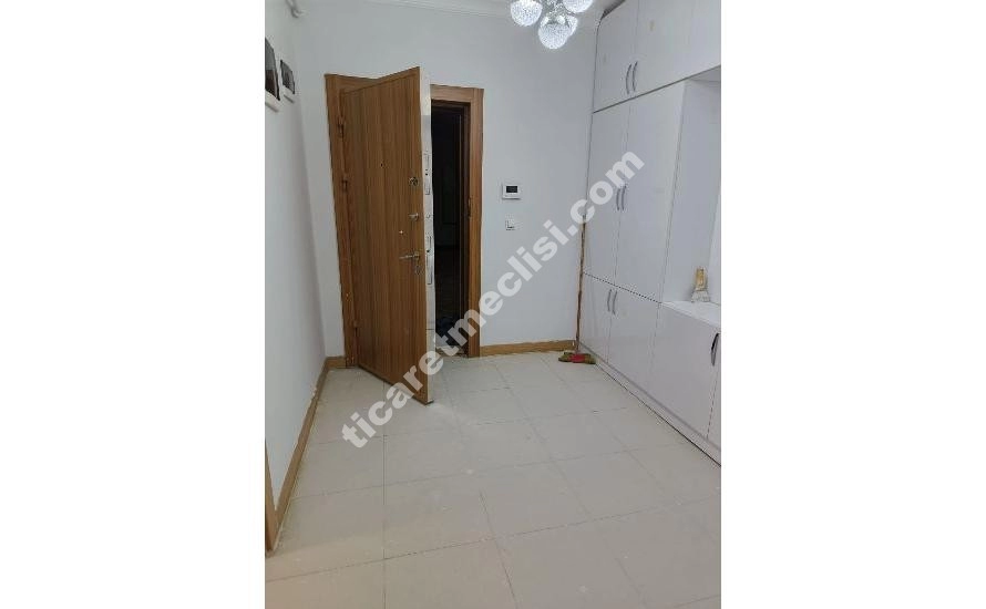 KUZEYŞEHİR 1.ETAPTA SAGLIK OCAGININ YANI BAŞINDA 3+1 SATILIK DAİRE_12