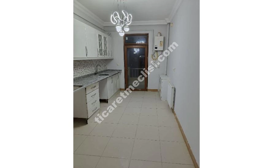 KUZEYŞEHİR 1.ETAPTA SAGLIK OCAGININ YANI BAŞINDA 3+1 SATILIK DAİRE_0