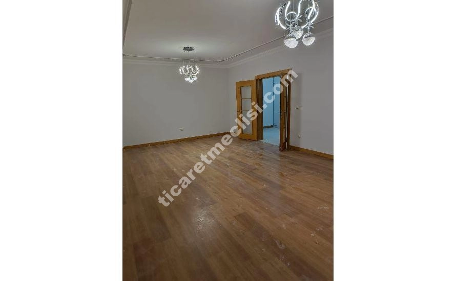 KUZEYŞEHİR 1.ETAPTA SAGLIK OCAGININ YANI BAŞINDA 3+1 SATILIK DAİRE_7