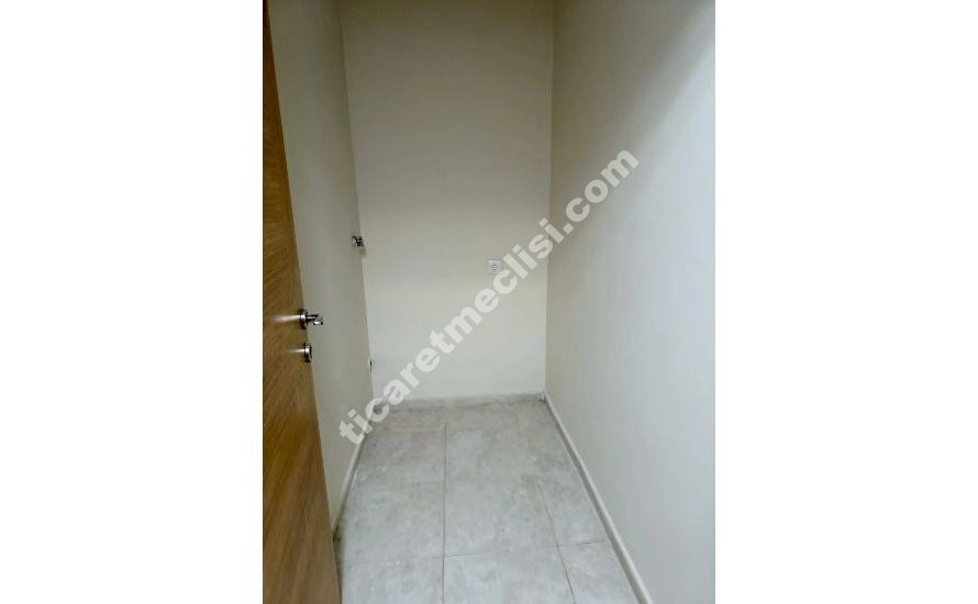 KUZEYŞEHİR 1.ETAPTA SAGLIK OCAGININ YANI BAŞINDA 3+1 SATILIK DAİRE_15