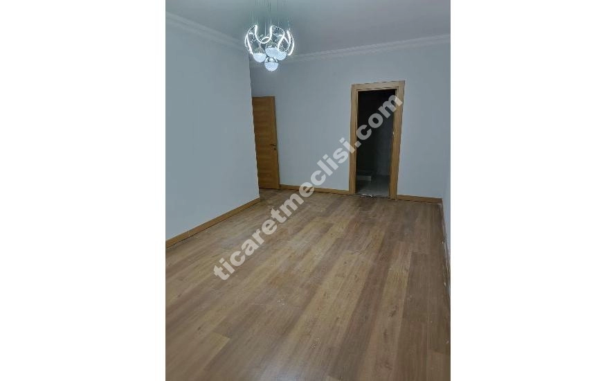 KUZEYŞEHİR 1.ETAPTA SAGLIK OCAGININ YANI BAŞINDA 3+1 SATILIK DAİRE_13